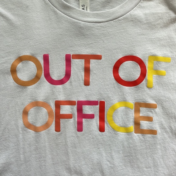 White out of office graphic t-shirt - Picture 2 of 4